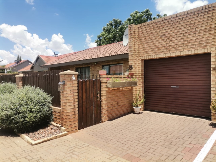 3 Bedroom Property for Sale in Spitskop SH Free State